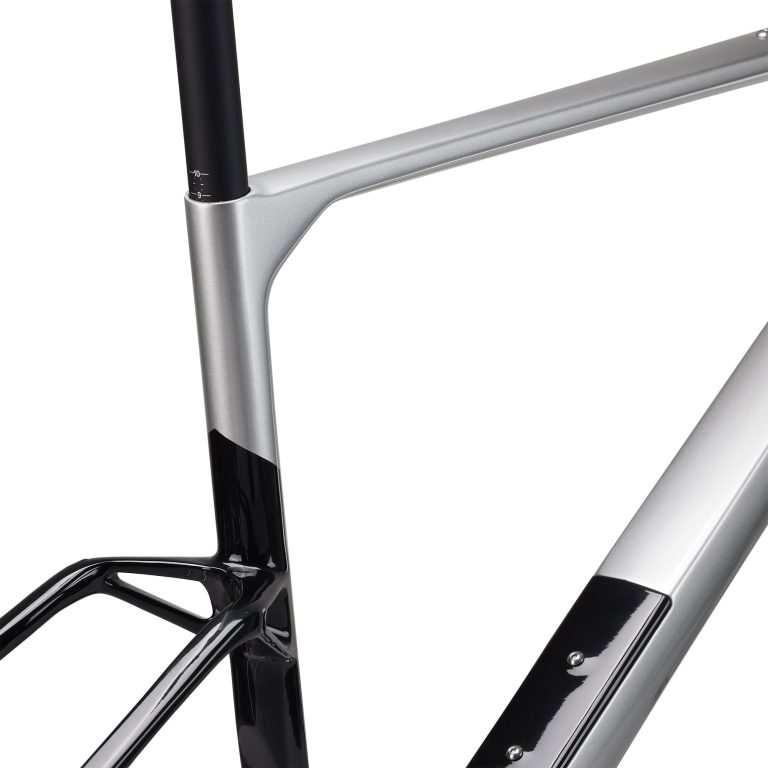 Rinasclta Q-AERO GR | Carbon Gravel Bike Disc Brake Frameset | T47+ UDH Rinasclta Q-Aero GR carbon gravel bike frame T47 UDH airflow hole